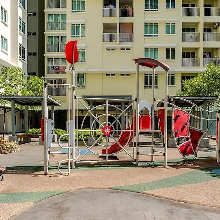 Suasana Residensi Damai Apartamento Petaling Jaya Exterior foto