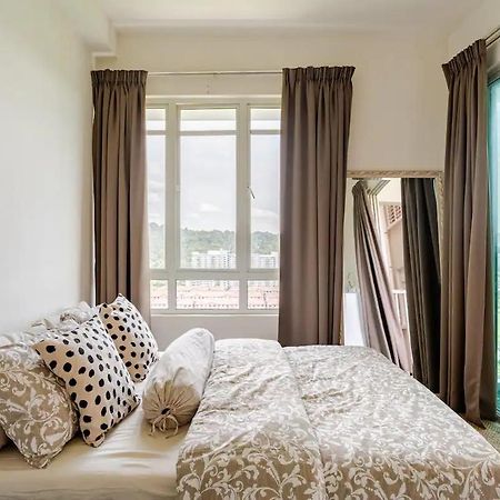 Suasana Residensi Damai Apartamento Petaling Jaya Exterior foto