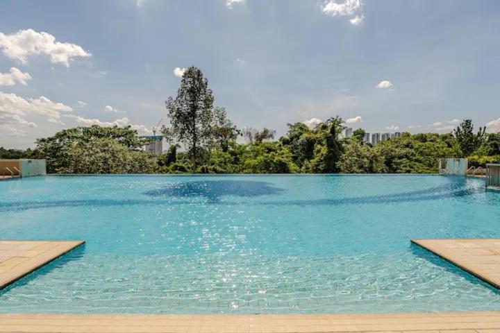 Suasana Residensi Damai Apartamento Petaling Jaya Exterior foto