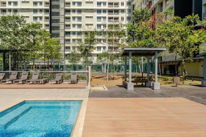 Suasana Residensi Damai Apartamento Petaling Jaya Exterior foto