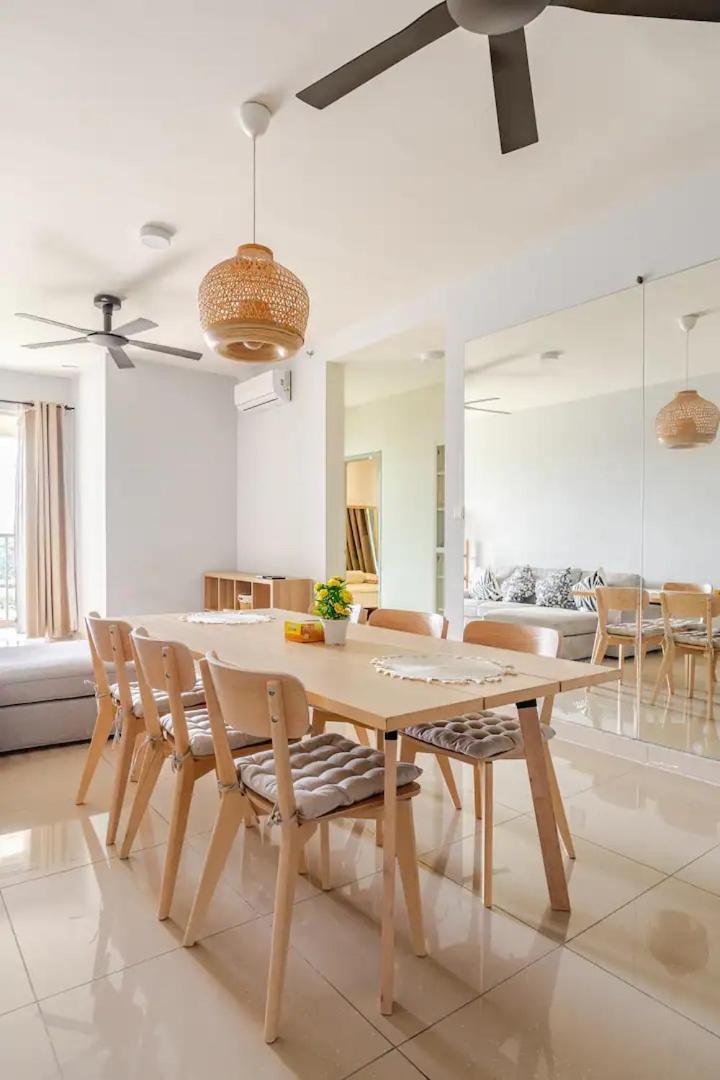 Suasana Residensi Damai Apartamento Petaling Jaya Exterior foto
