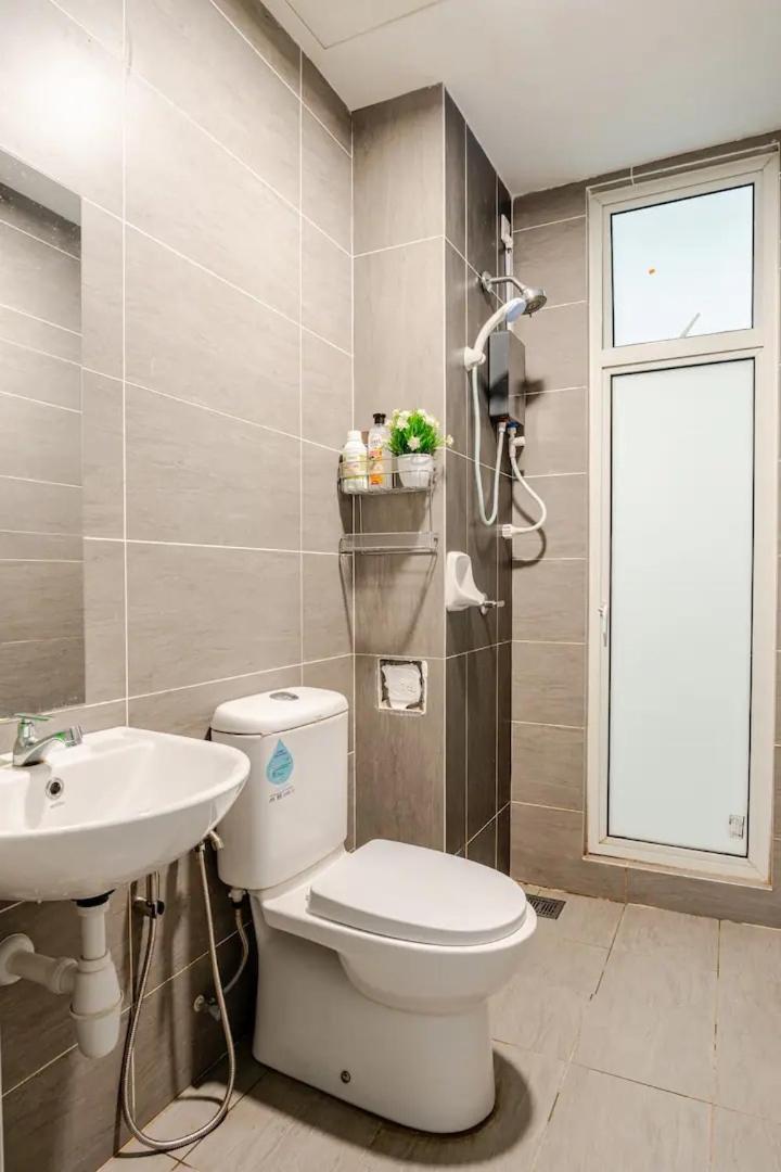 Suasana Residensi Damai Apartamento Petaling Jaya Exterior foto